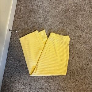 NWT Old Navy Light Yellow Ribbed skirt